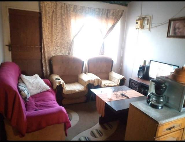 2 BEDROOM HOUSE FOR SALE IN GRASSLANDS